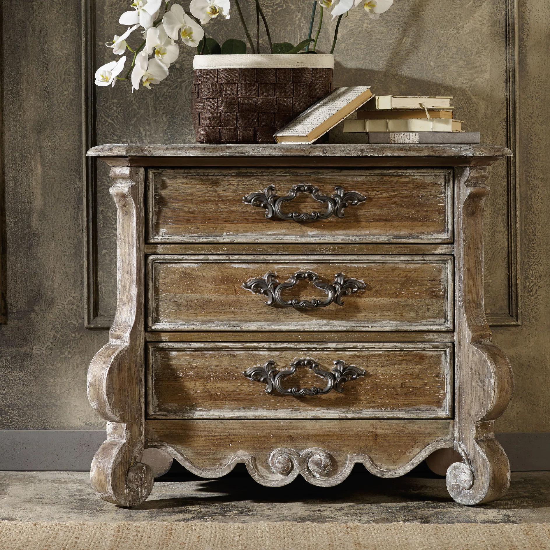 Hooker Furniture Chatelet 37'' W Nightstand